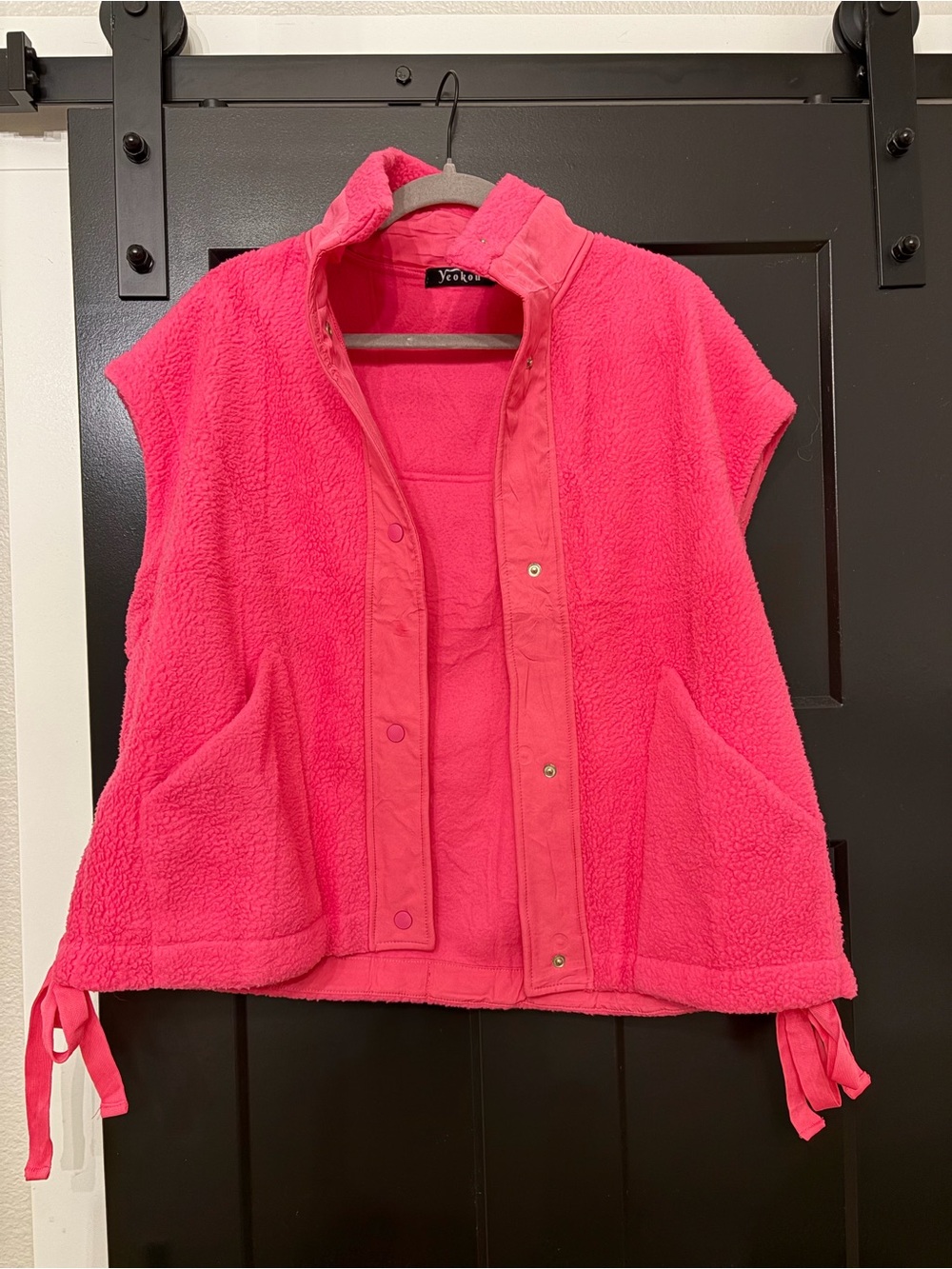 Never Worn Women's Hot Pink Teddy Fleece Vest Jacket